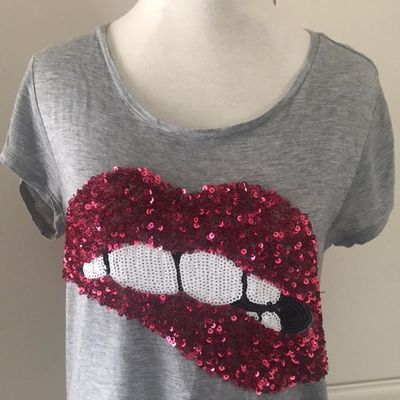 H&M shirt/Top with sequins 👄, size small,So soft - Picture 2 of 6